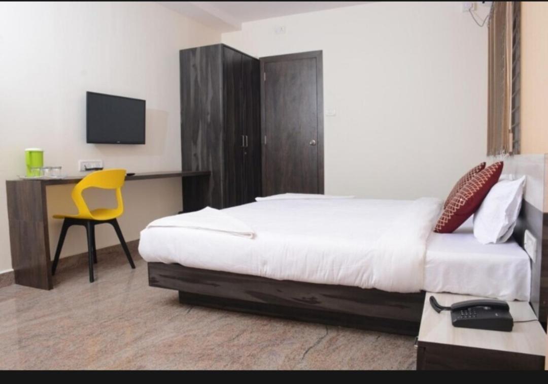 Guest house Lavish Residency Near Ramurthynagar D Mart Bangalore
