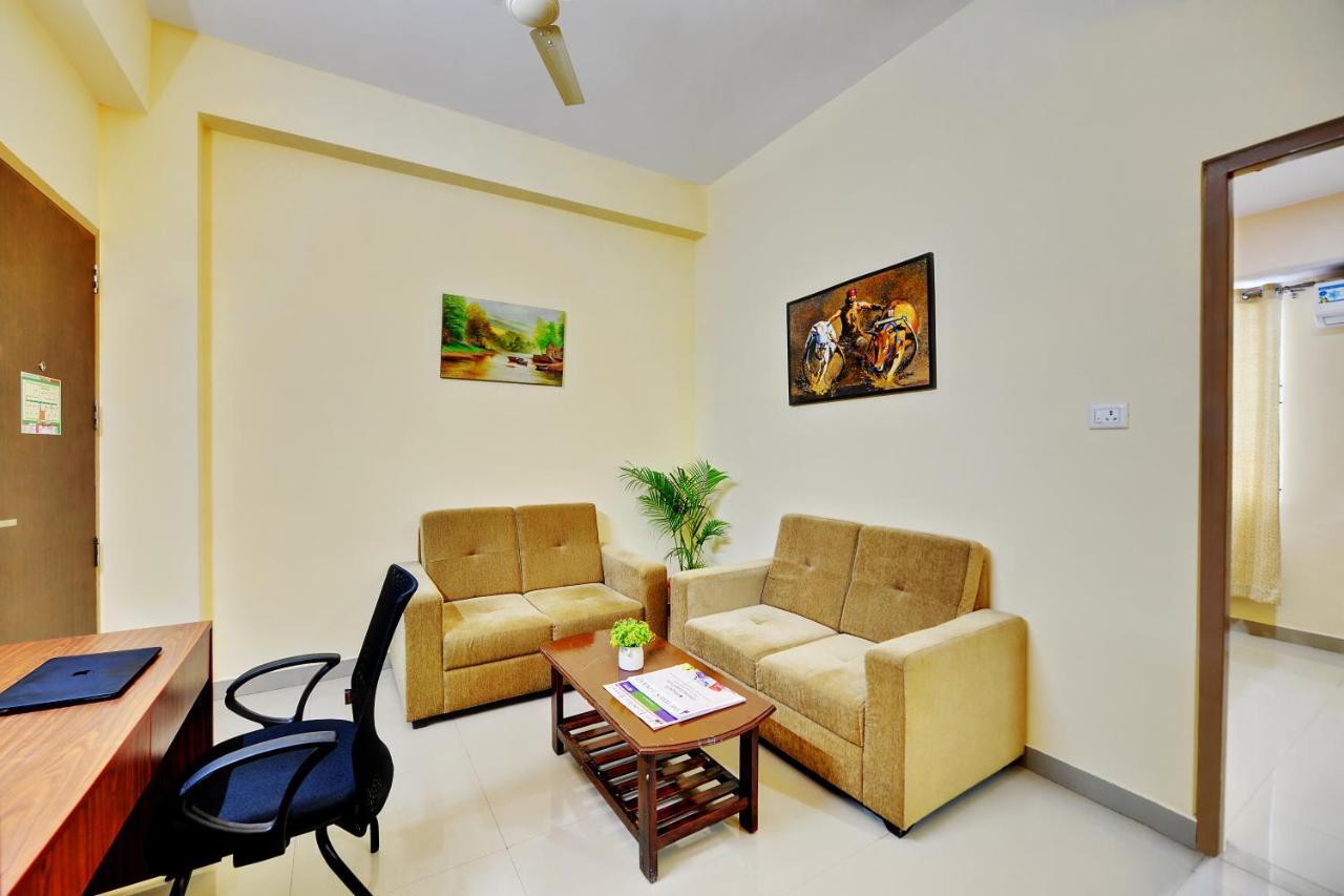 Apple Tree Hotel 3*