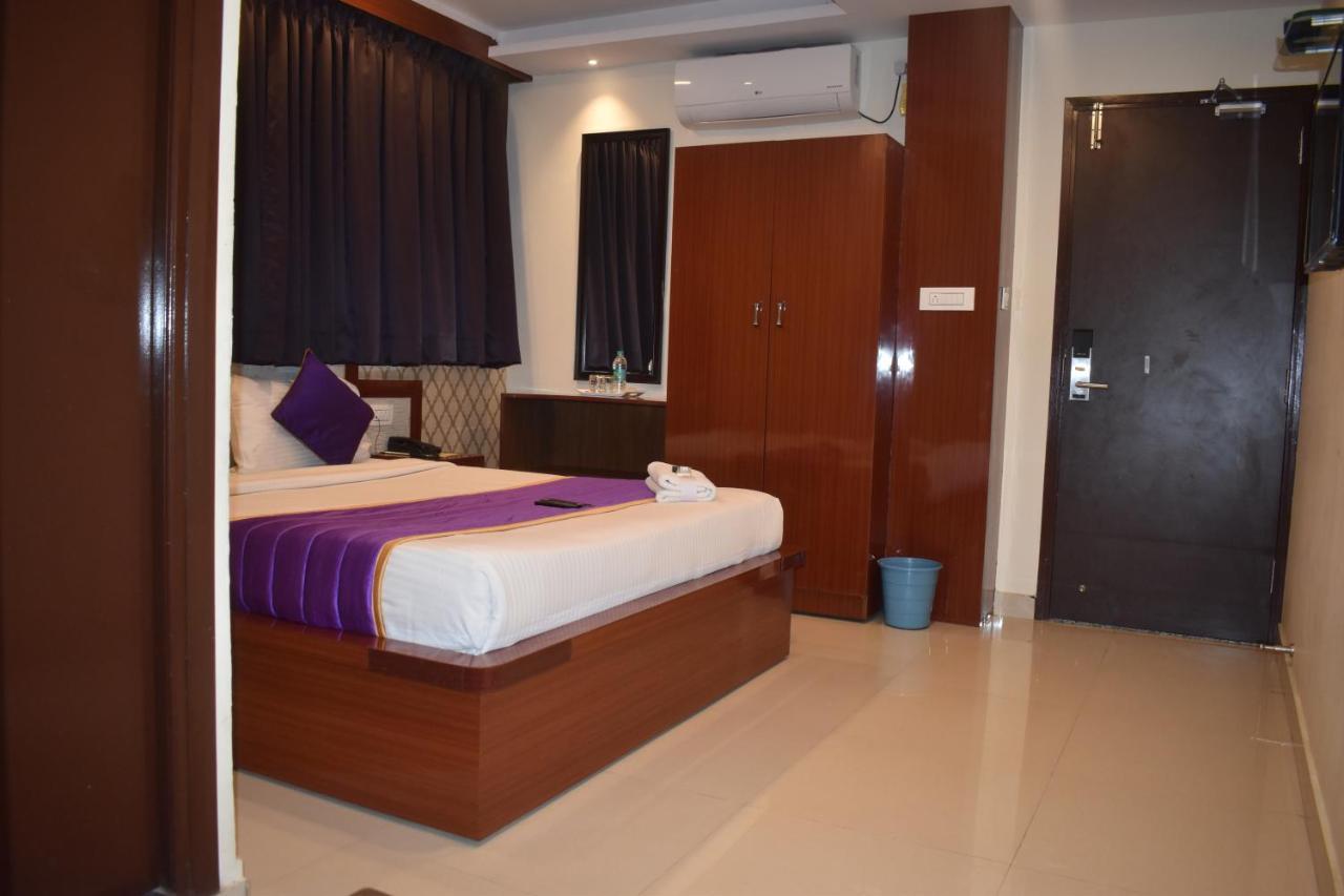 Ur Comforts Jayanagar Hotel