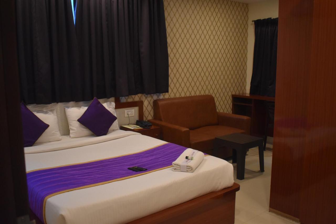 Ur Comforts Jayanagar Hotel