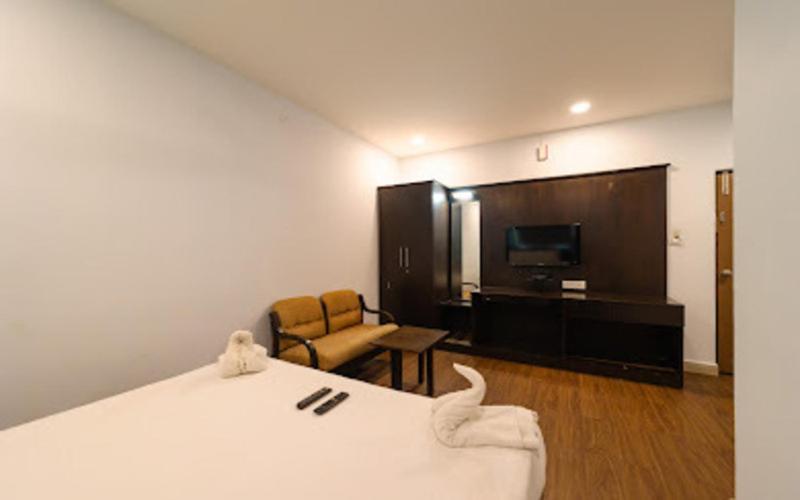Scarlet Hotel