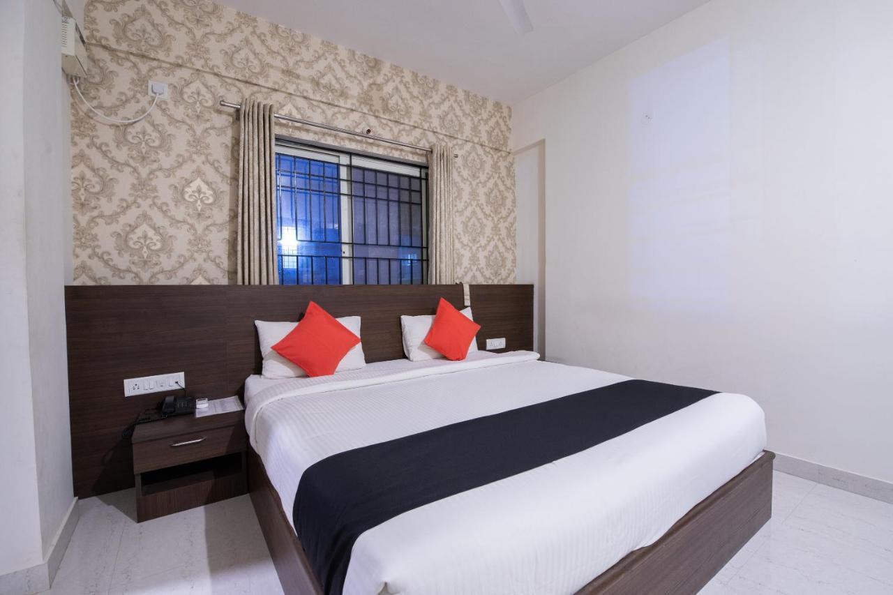 Hotel Capital O 9917 Sjr And Comforts Bangalore