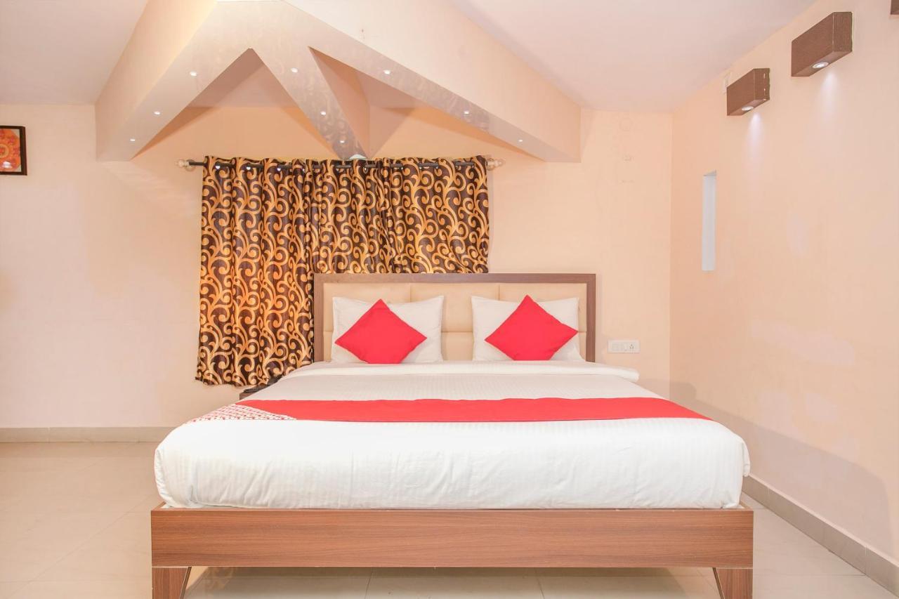 Oyo 8116 Park Hotel