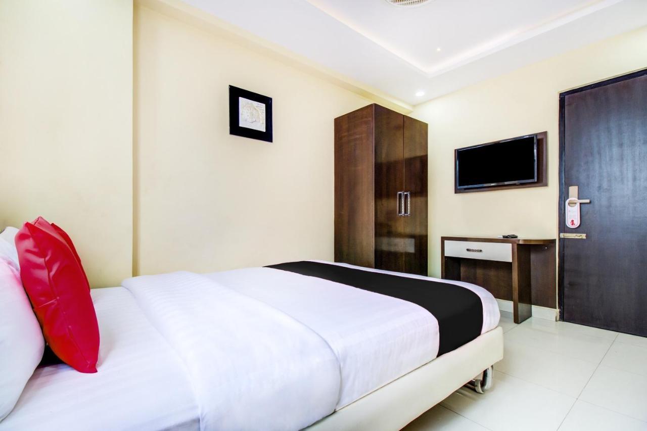 Capital O 5381 The Emirates Hotel