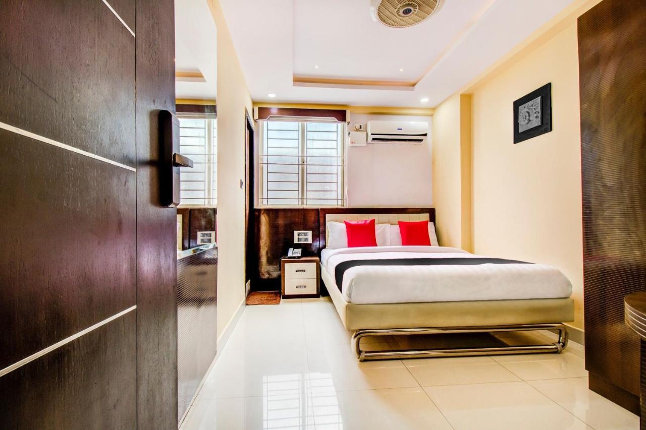 Capital O 5381 The Emirates Hotel 3*