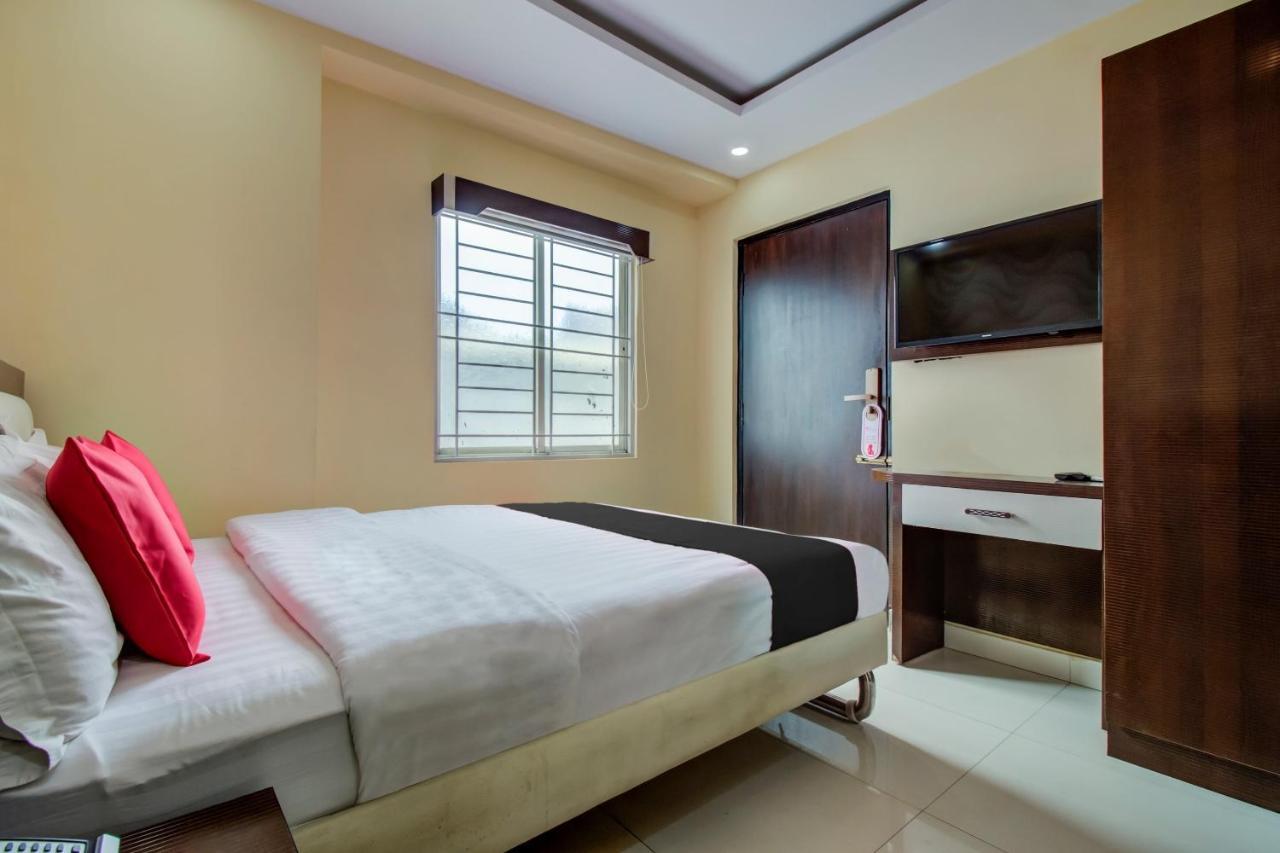 Hotel Capital O 5381 The Emirates 3*