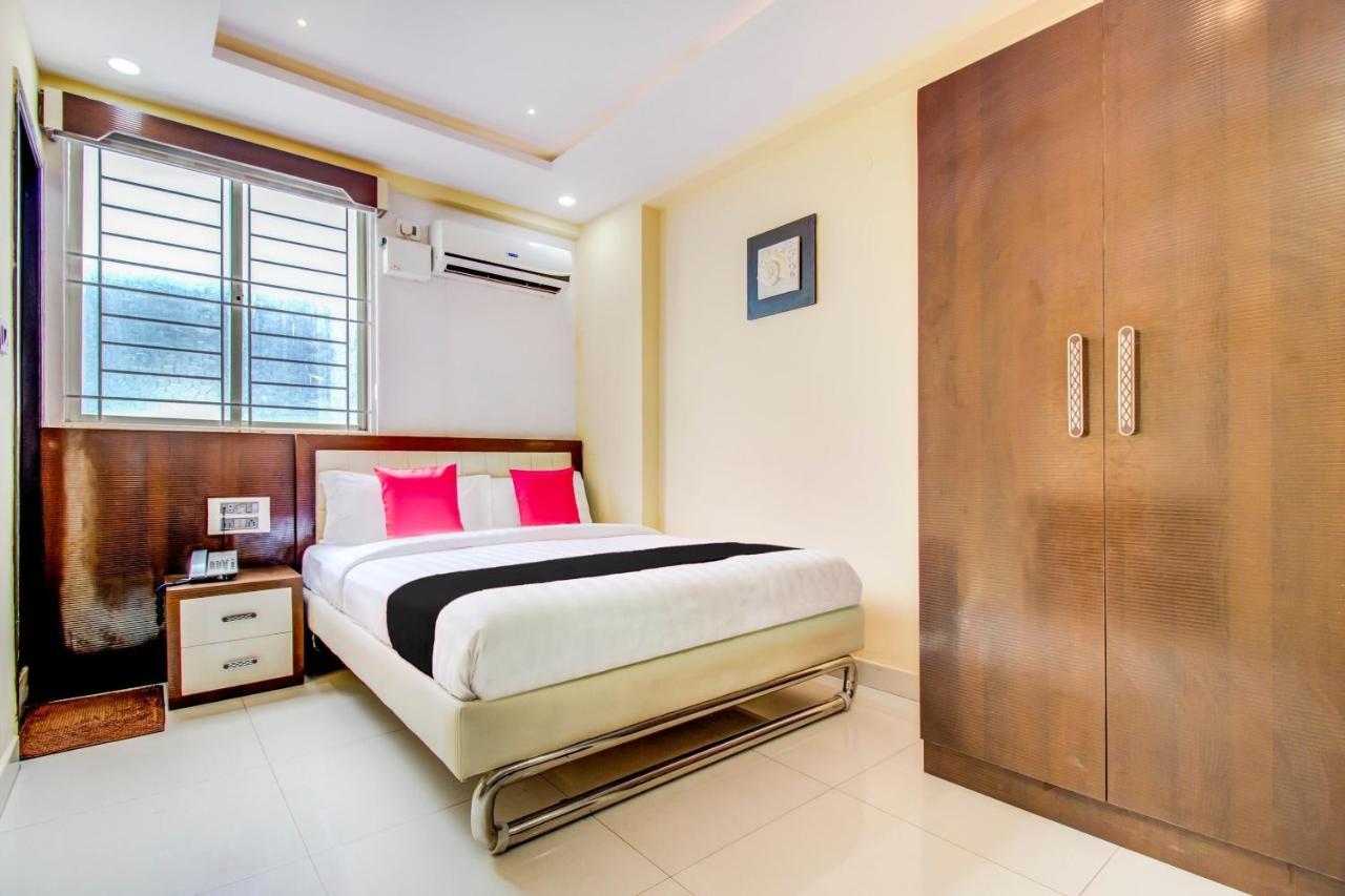 Capital O 5381 The Emirates 3* Bangalore