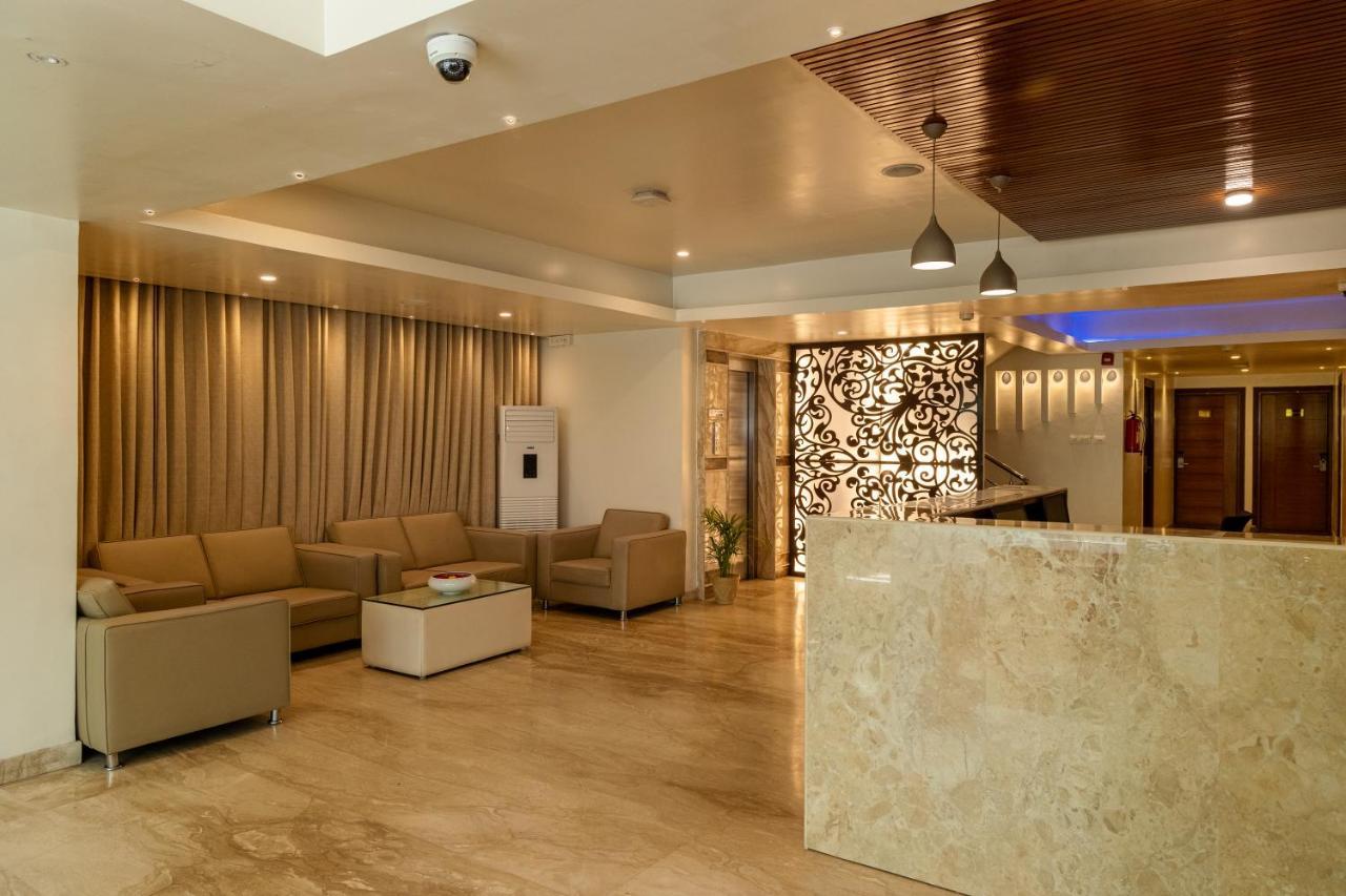 Tetrad - International Airport Road Hebbal 3*