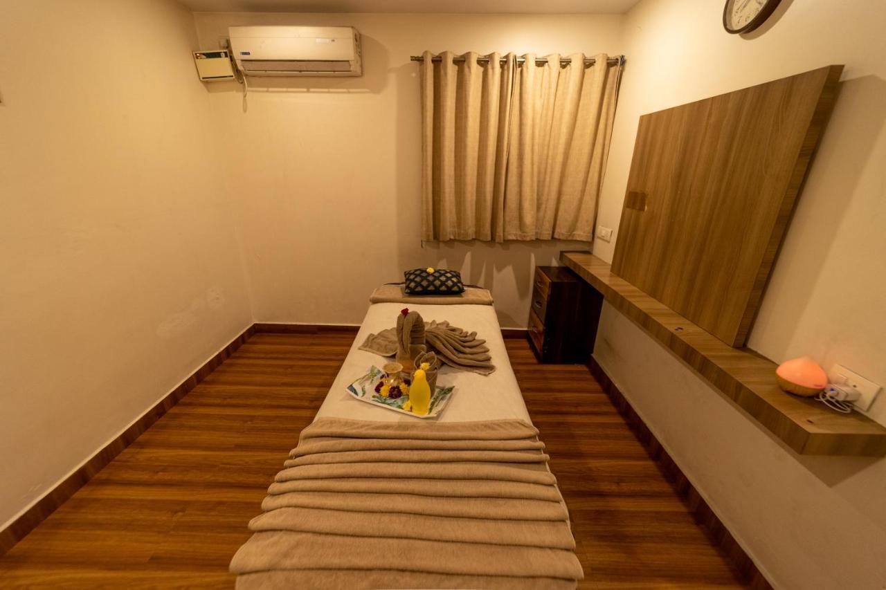 Tetrad - International Airport Road Hebbal 3*