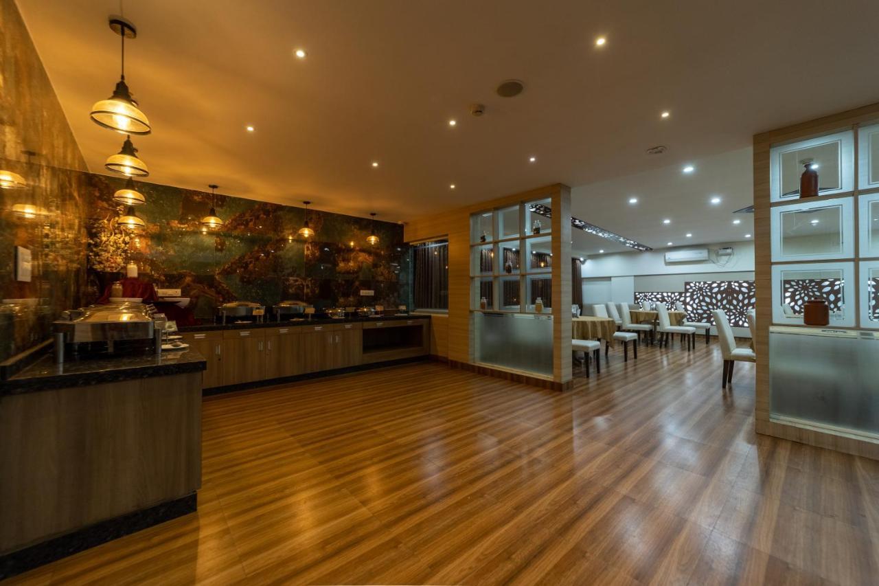 Hotel Tetrad - International Airport Road Hebbal