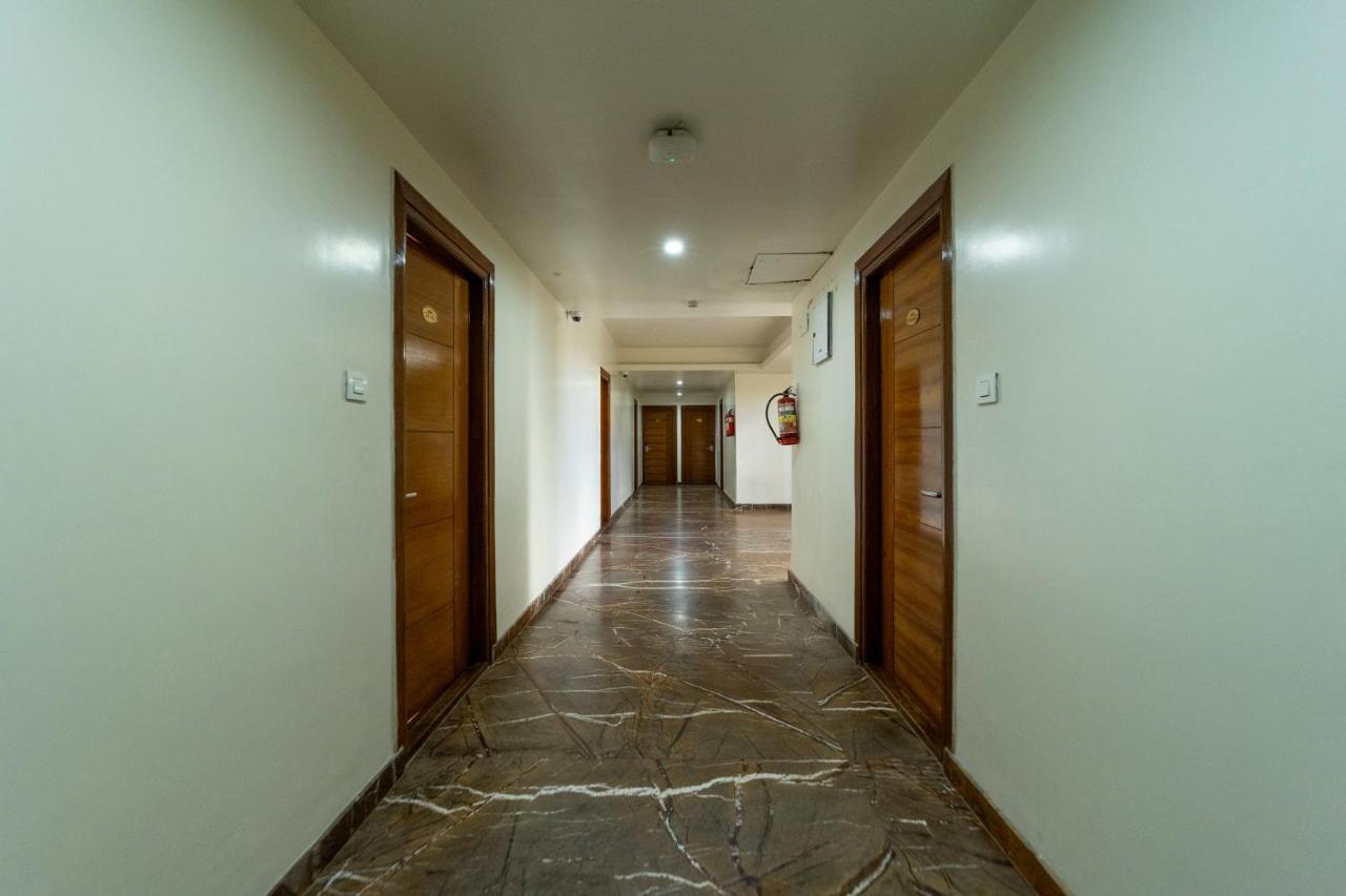 Hotel Tetrad - International Airport Road Hebbal Bangalore