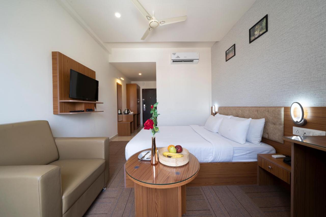 Hotel Pride Biznotel Whitefield 4*