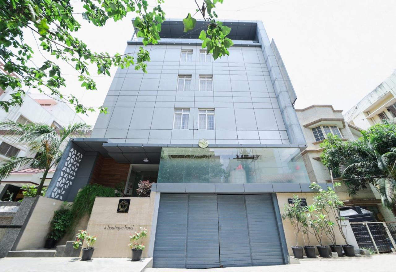 Hotel Tetrad - International Airport Road Hebbal Bangalore