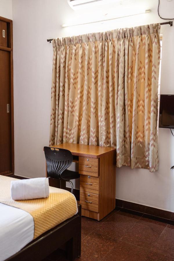 Bed & Breakfast Catalyst Suites,domlur
