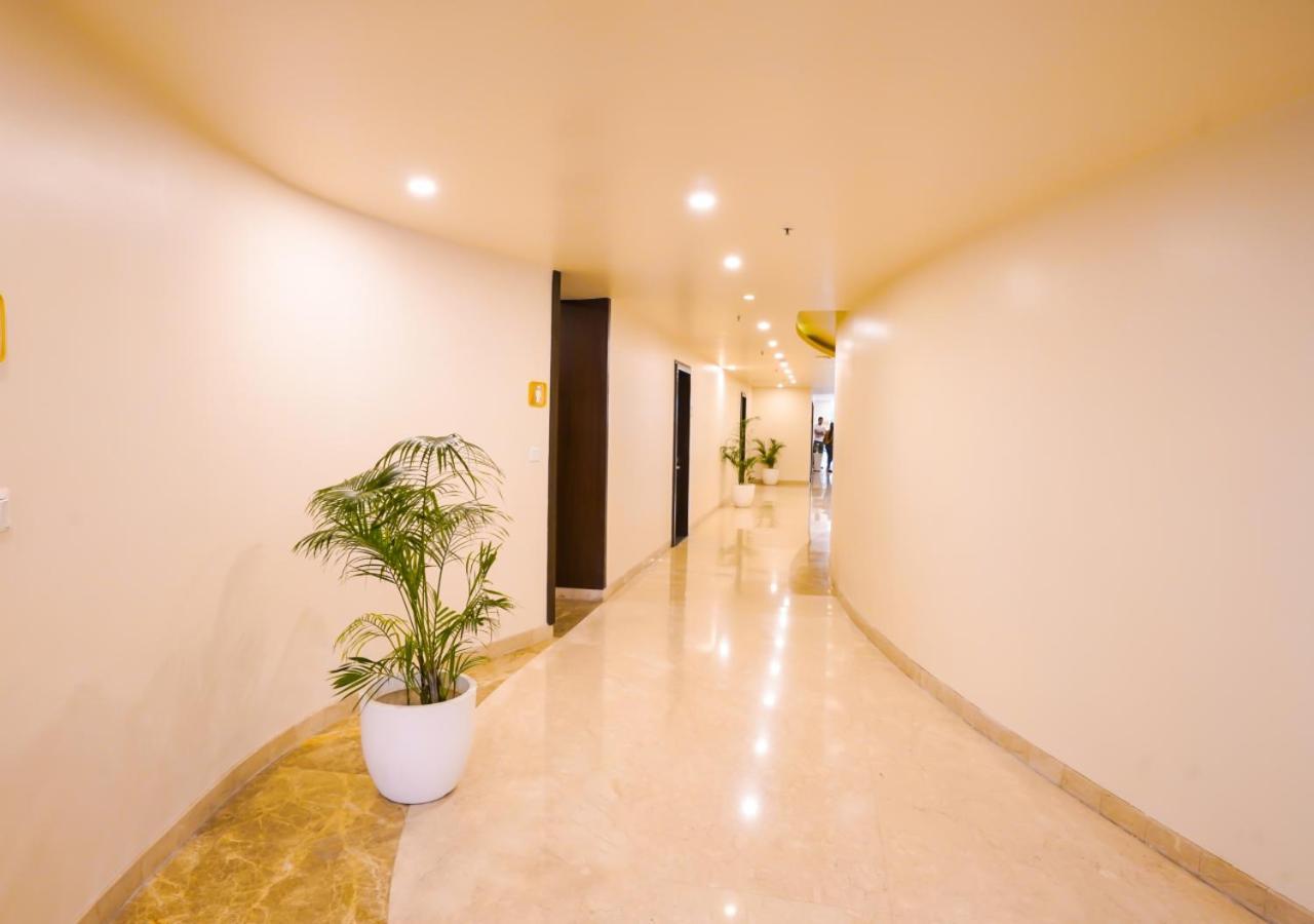 Bloomsuites I Electronics Hotel 4*