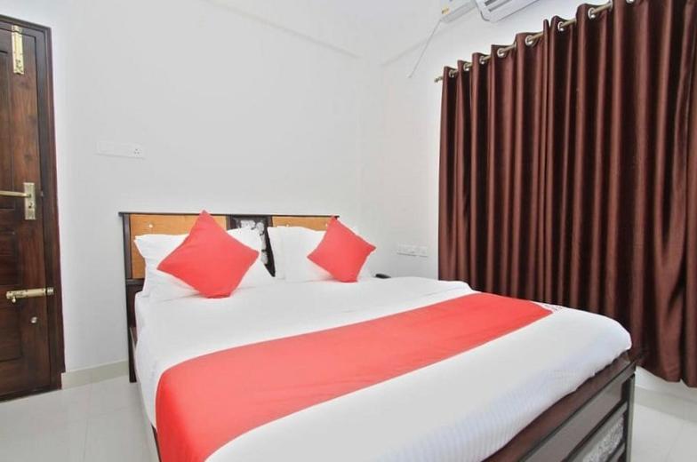 Hotel Royal Hsr Layout 2*