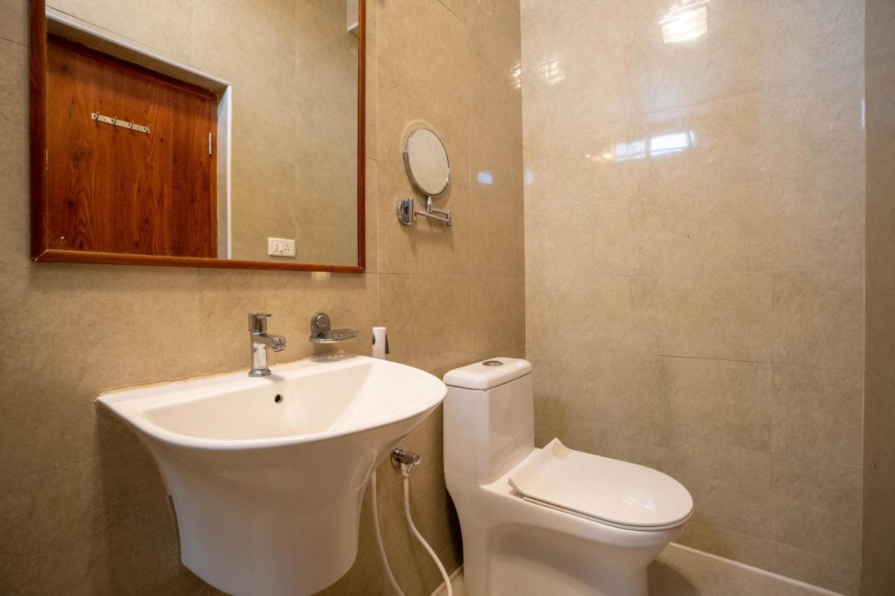 Seasons Suites
