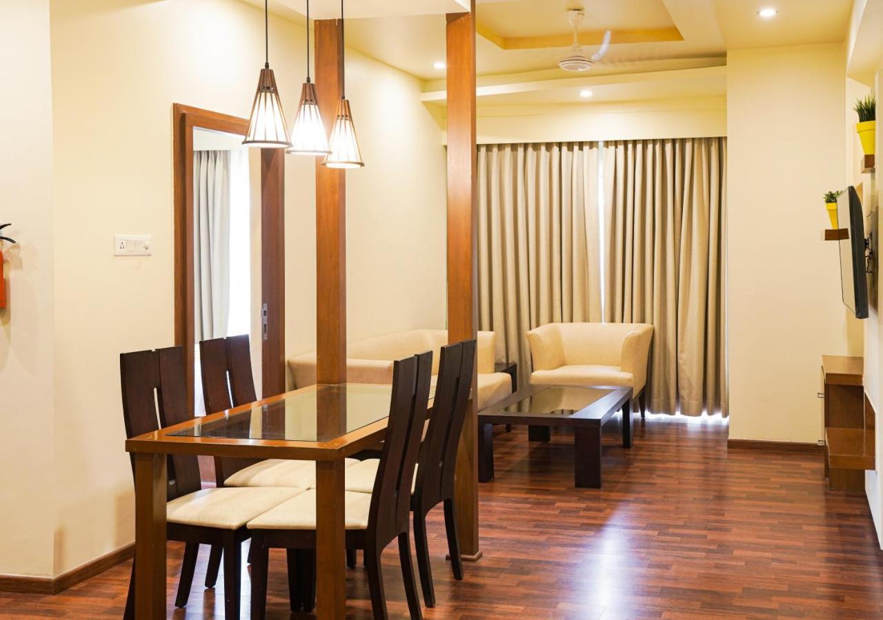 Bloomsuites I Electronics Hotel 4*