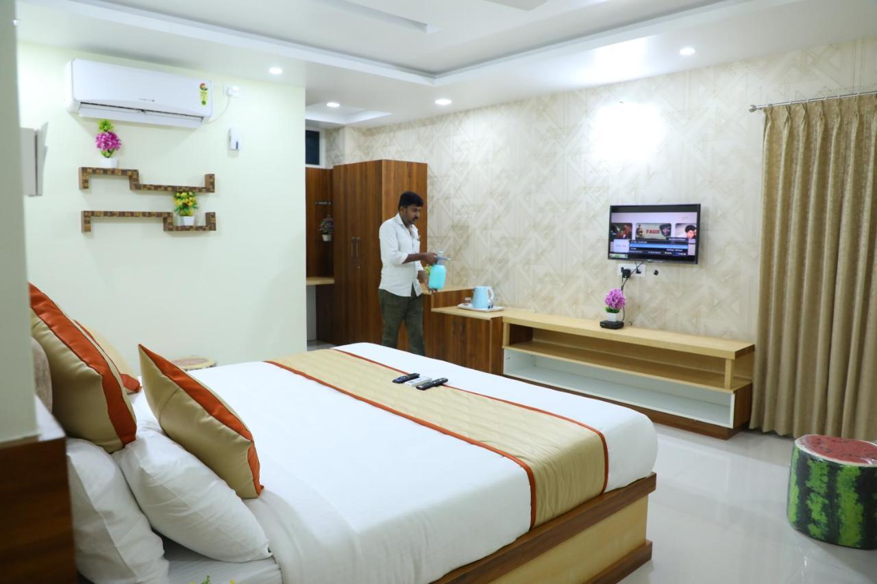 Hotel 8th Mile Suites Bangalore