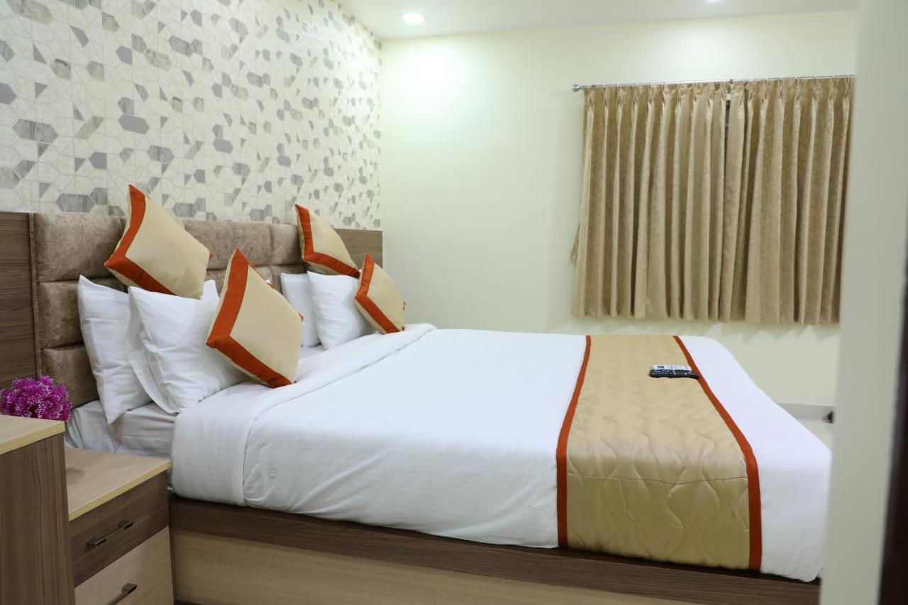 Hotel 8th Mile Suites Bangalore