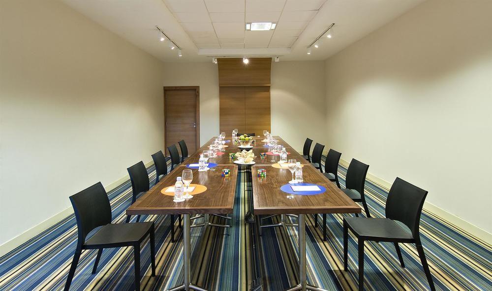 Aloft Whitefield 4*