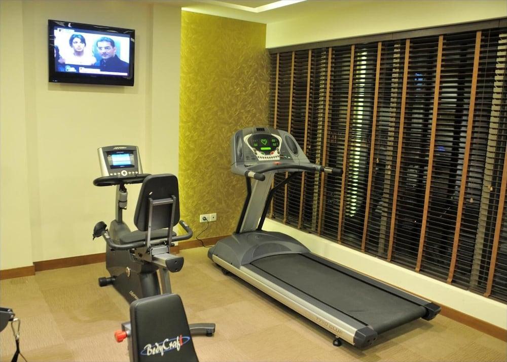 Hotel Adarsh Hamilton