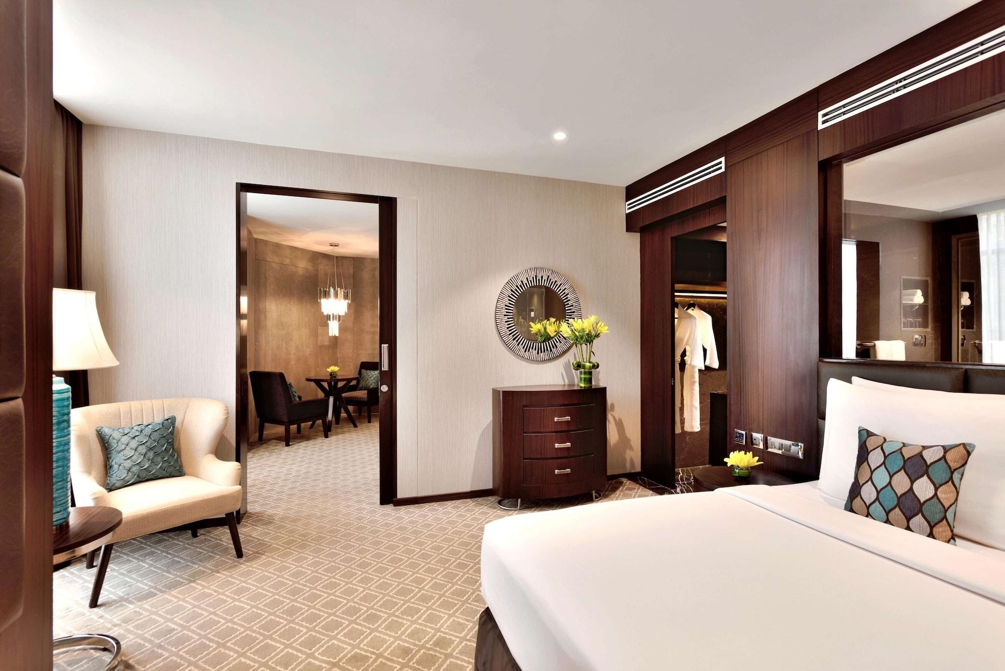 Radisson Blu Atria 5*