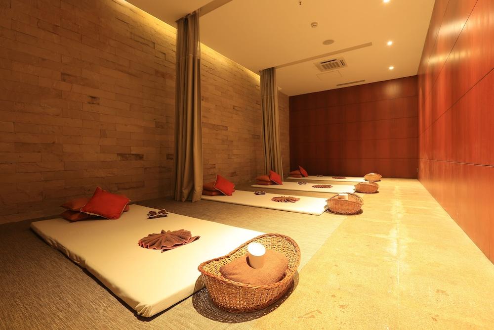 The Chancery Bangalore
