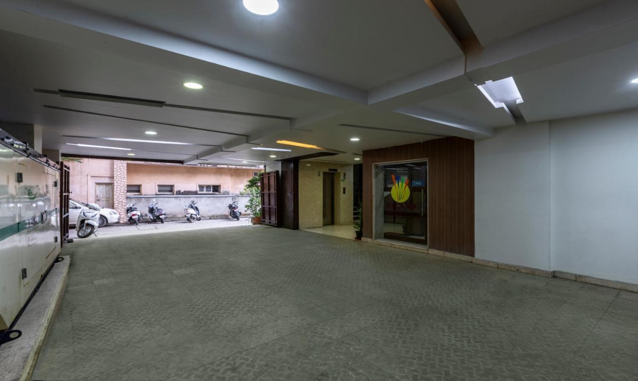 Hotel Smile Hiland Suites Bangalore