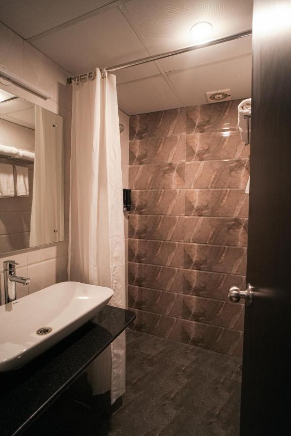 Vera By Bisque Hebbal - Manyata Tech Park 3* Bangalore
