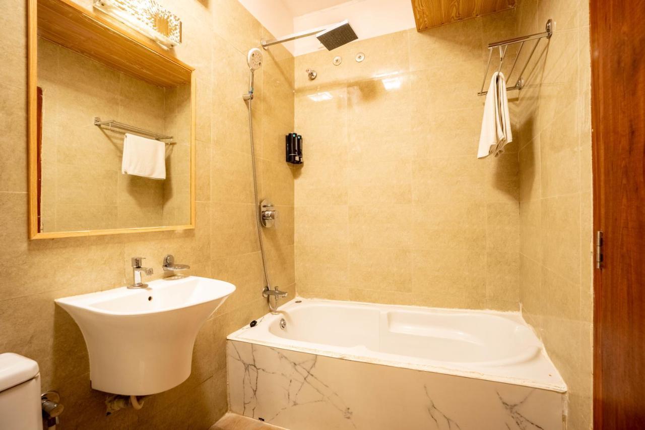 Apartment Seasons Suites Koramangala