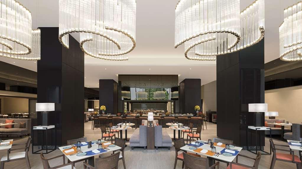Hilton Embassy Manyata Business Park * Bangalore
