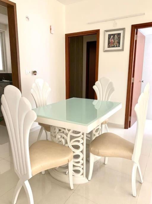 Posh Couple Friendly Near Itpl Apartment Bangalore