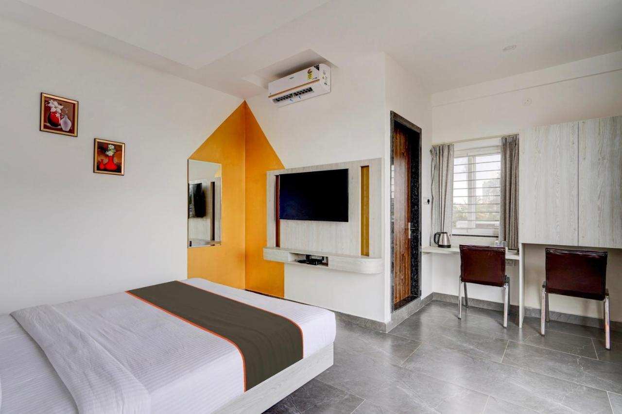Collection O Silver Key Hotel