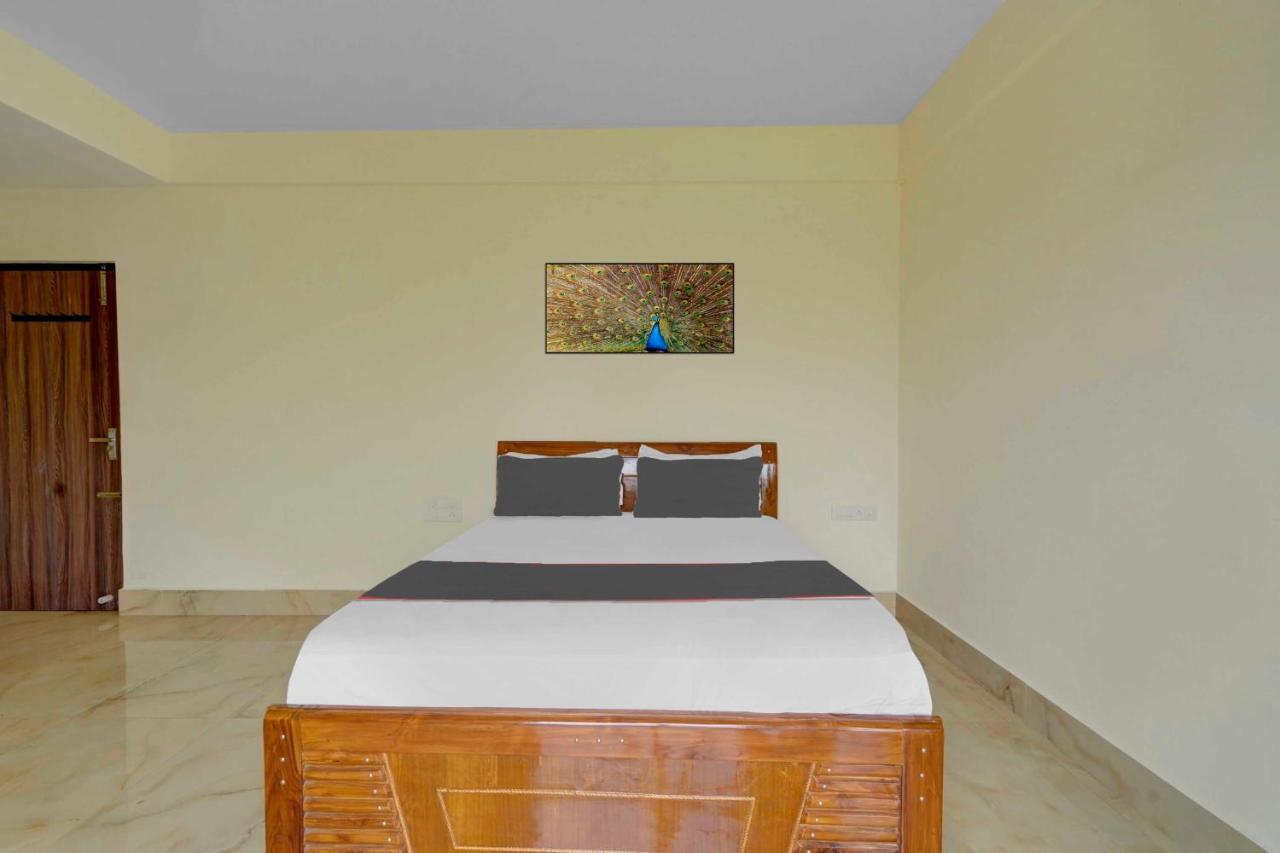 Hotel Collection O Emara Near Ascendas Park Square Mall