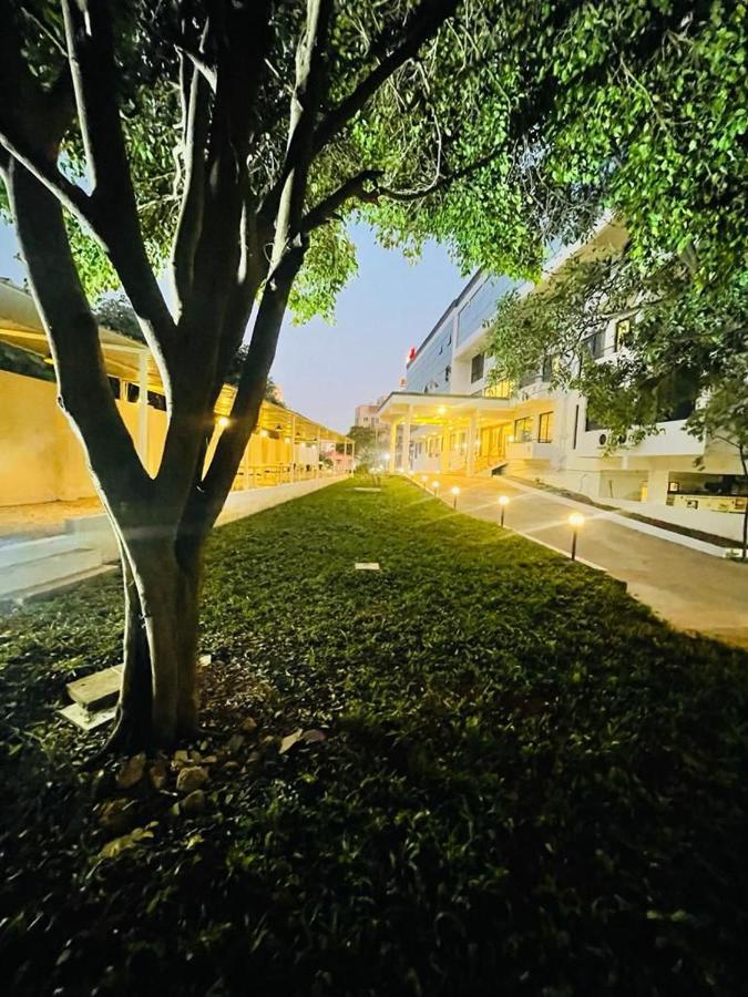 Zeke Hotel Bangalore