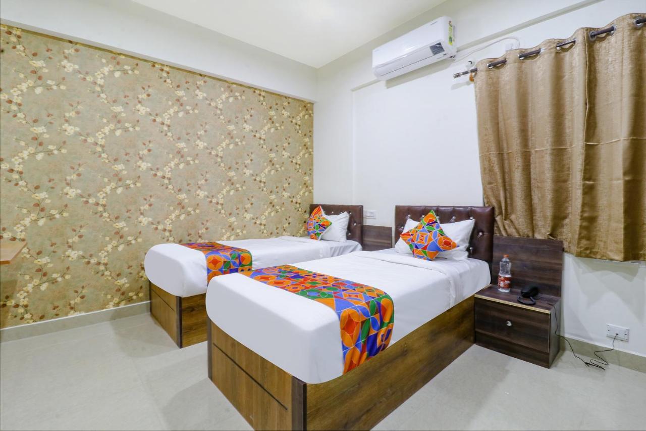 Hotel Fabhotel E - 3km From Infosys Campus