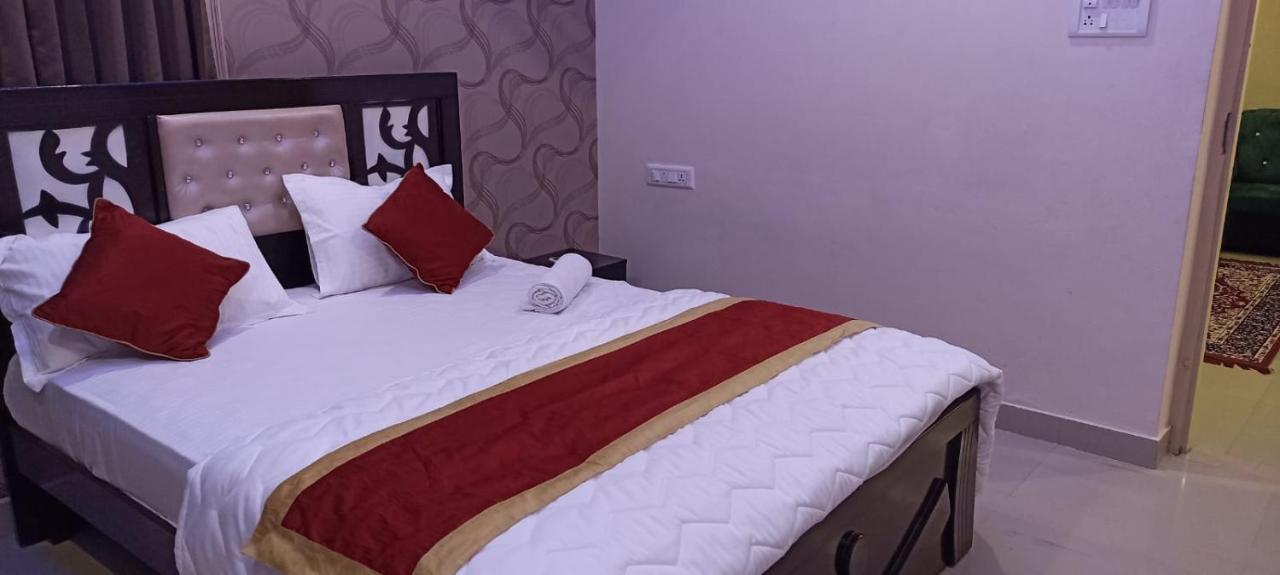 Urban Adams Service 3* Bangalore