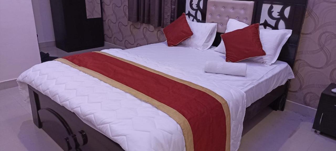 Urban Adams Service 3* Bangalore