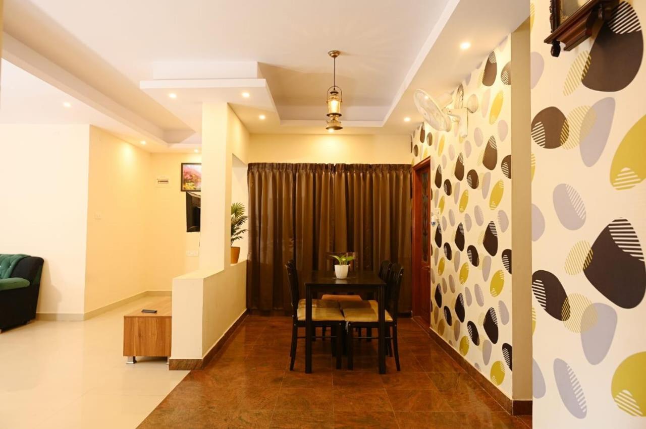 Urban Adams Service 3*