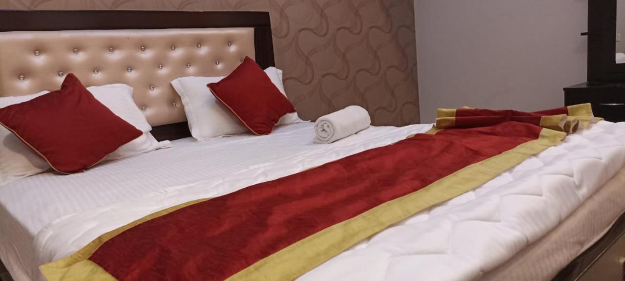 Urban Adams Service 3* Bangalore