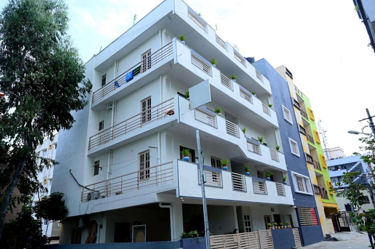 Urban Adams Service Hotel 3*