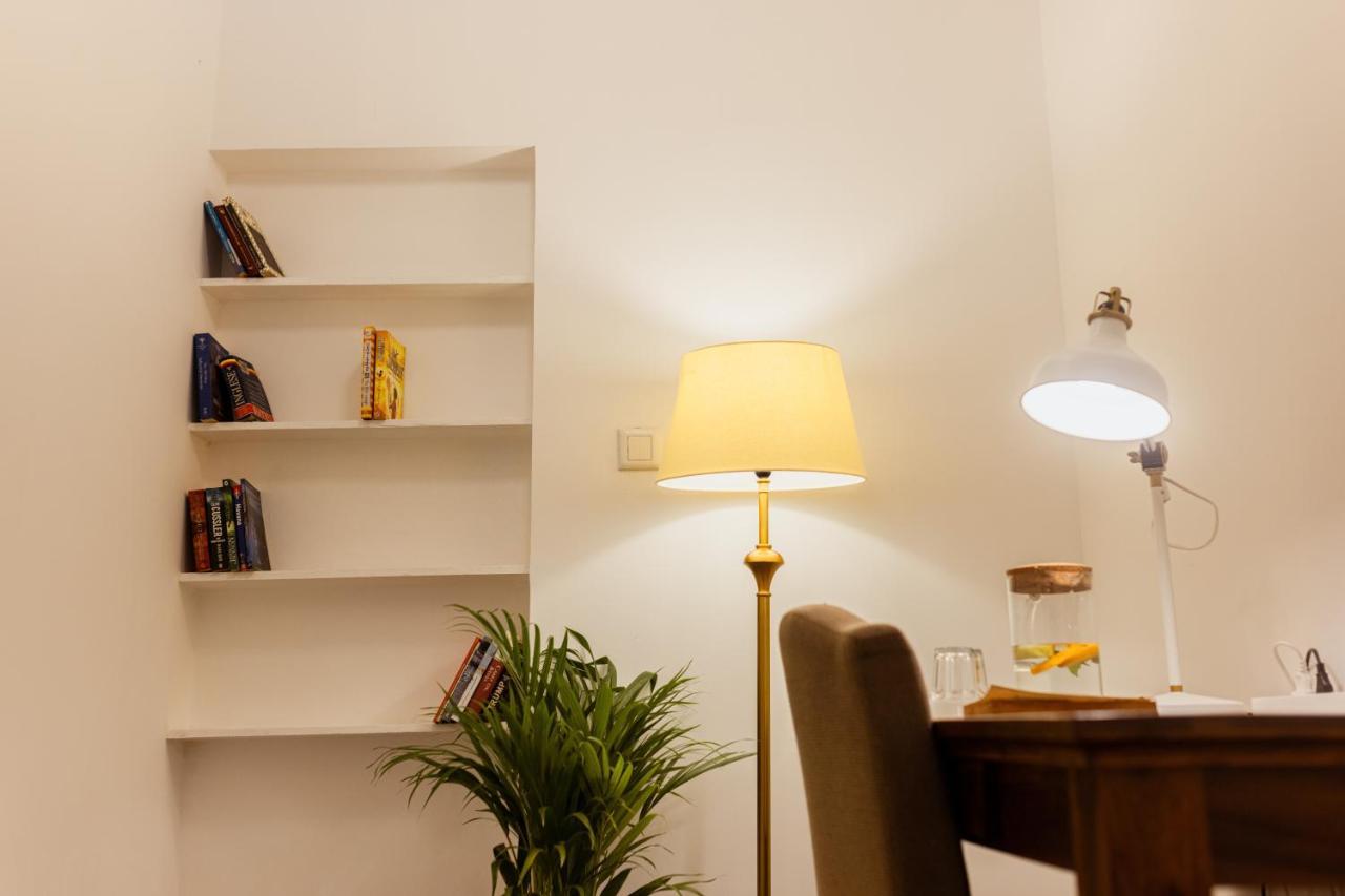 Luho C 7 Bed & Breakfast Bangalore