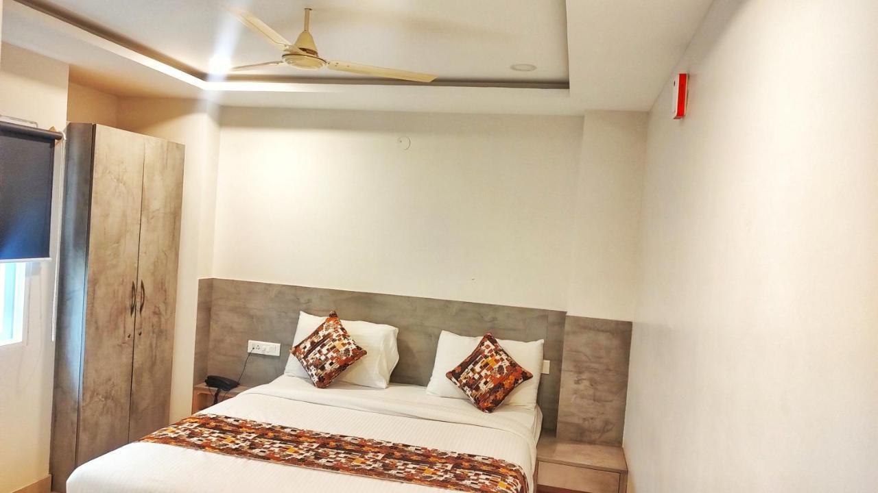 Hotel Athasri Marathahalli 3*