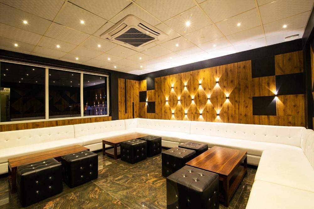 White Rock Hotel Bangalore