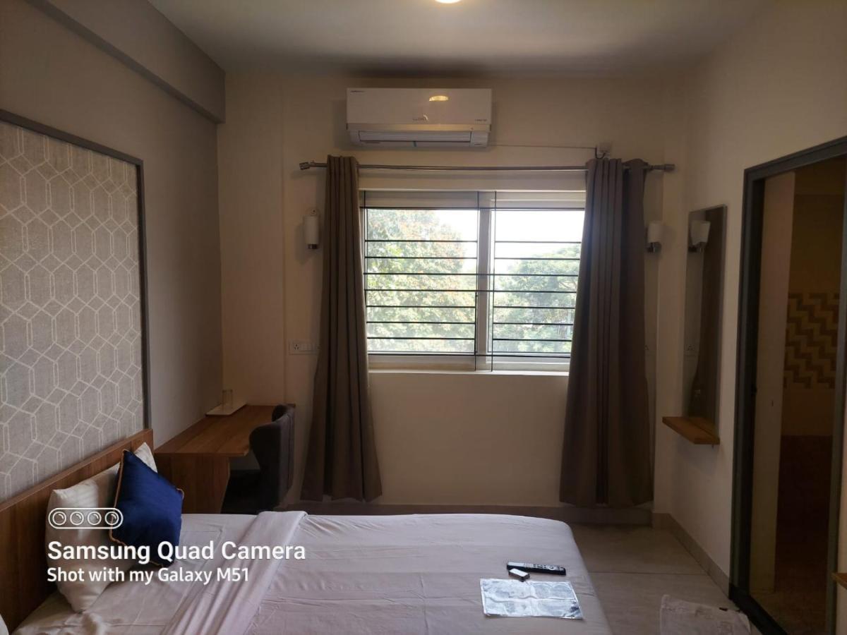 Manyta Iris Apartment