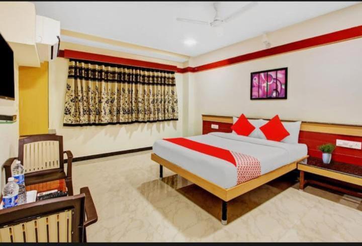 Hotel Sri Sai Guru Comfors Bangalore