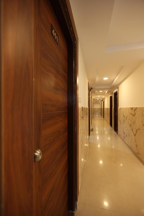 No 7 Grandeur Hotel 2*