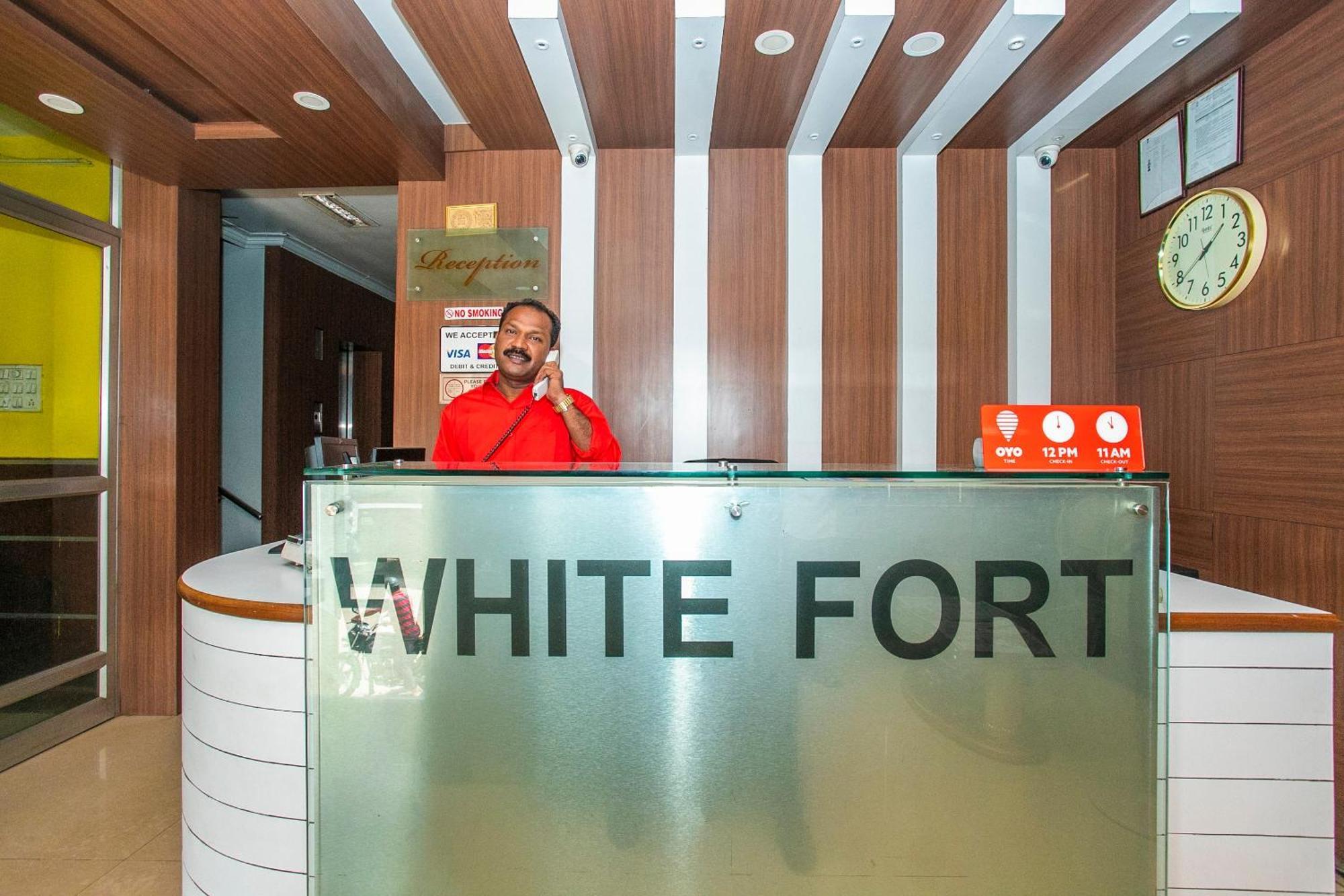 O White Near Lalbagh Botanical Garden Hotel 4*