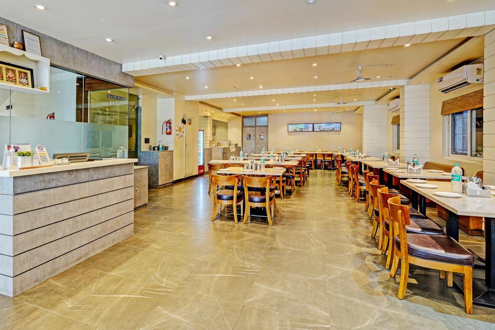 Townhouse Oak Clove Boutique Rajaji Nagar Near Lulu Mall